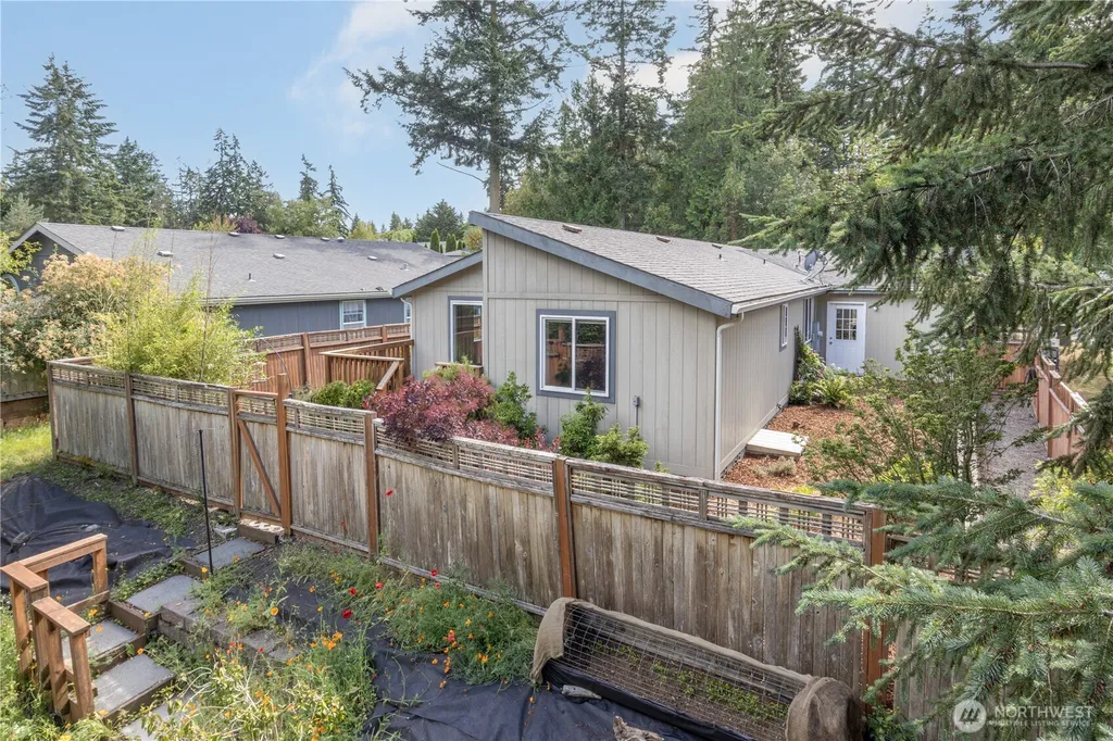 2364 Highland Loop Port Townsend WA 98368