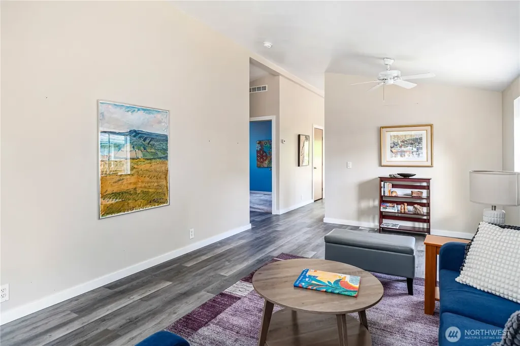 2364 Highland Loop Port Townsend WA 98368