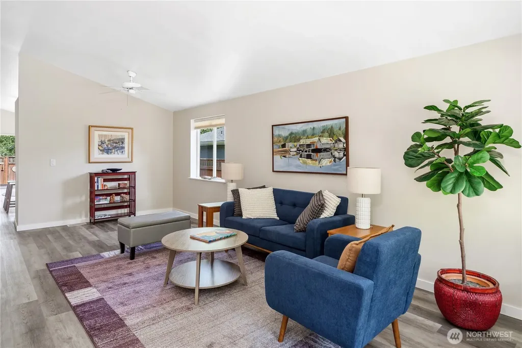 2364 Highland Loop Port Townsend WA 98368