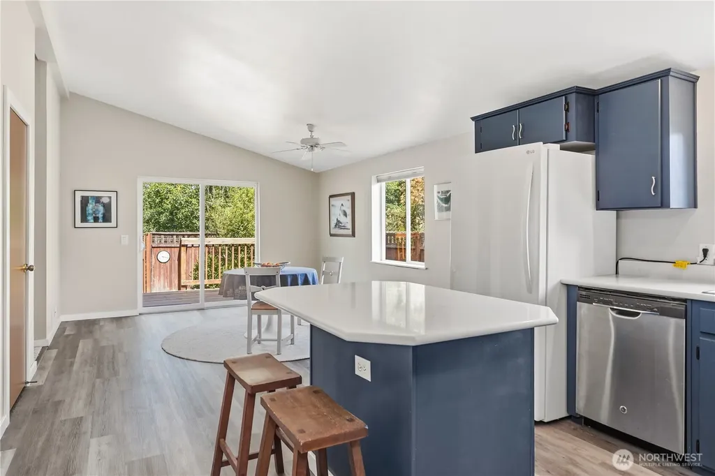 2364 Highland Loop Port Townsend WA 98368