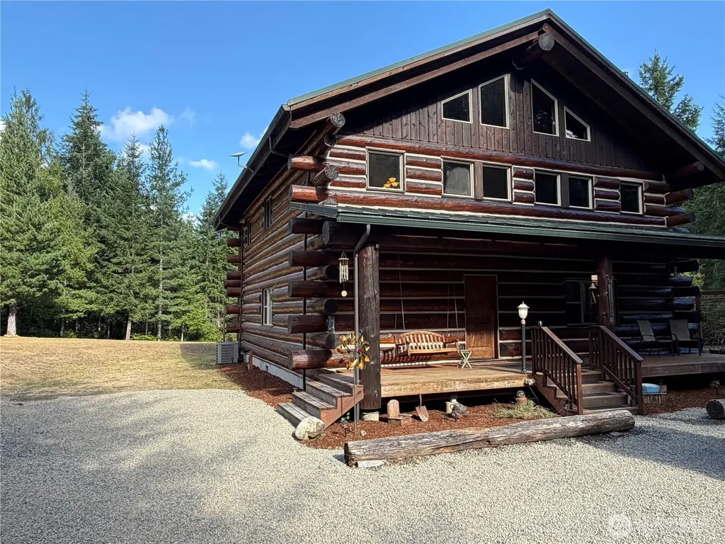 40 E Seahawks Way Belfair WA 98528