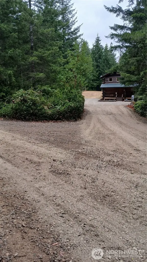 40 E Seahawks Way Belfair WA 98528