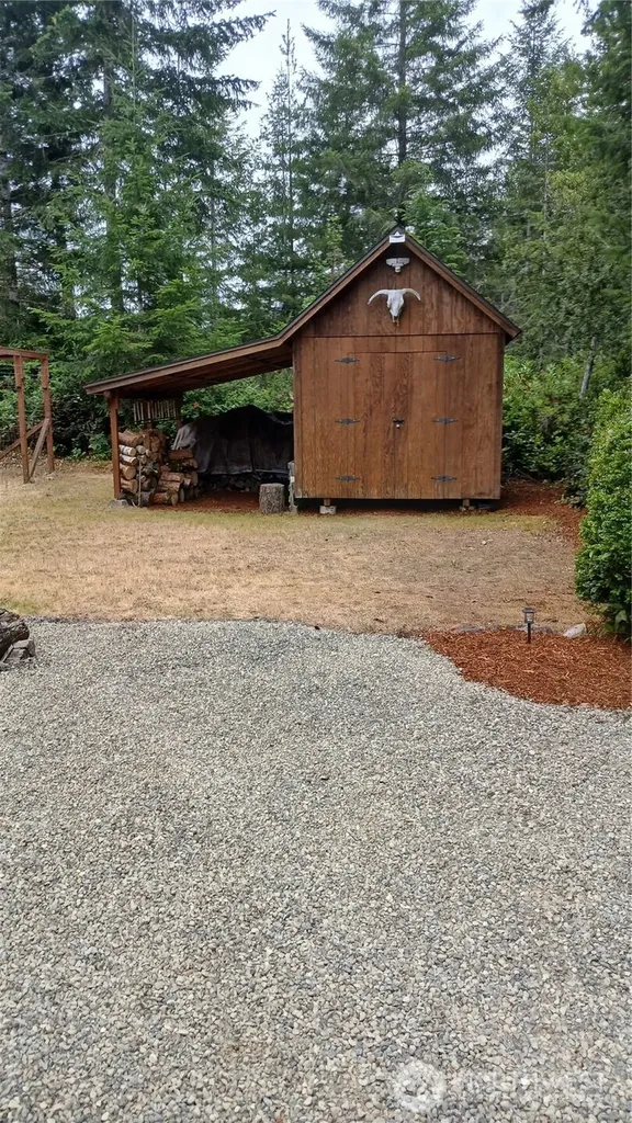 40 E Seahawks Way Belfair WA 98528