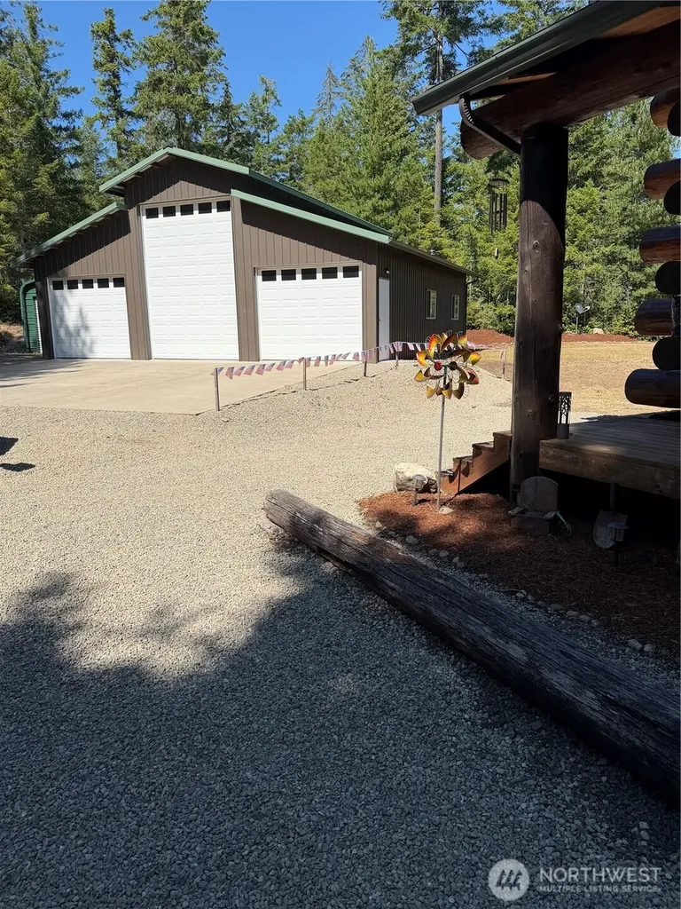 40 E Seahawks Way Belfair WA 98528