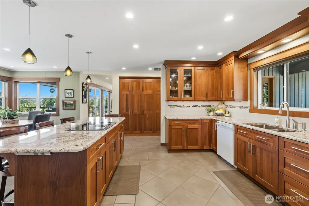 3275 Burch Mountain Road Wenatchee WA 98801