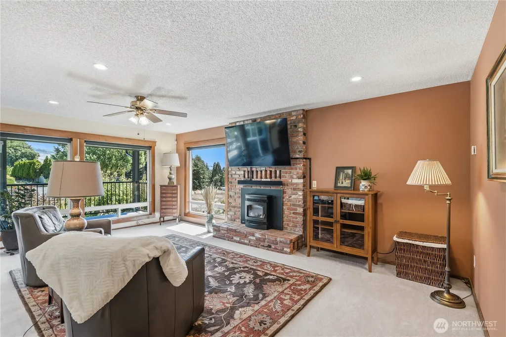 3275 Burch Mountain Road Wenatchee WA 98801