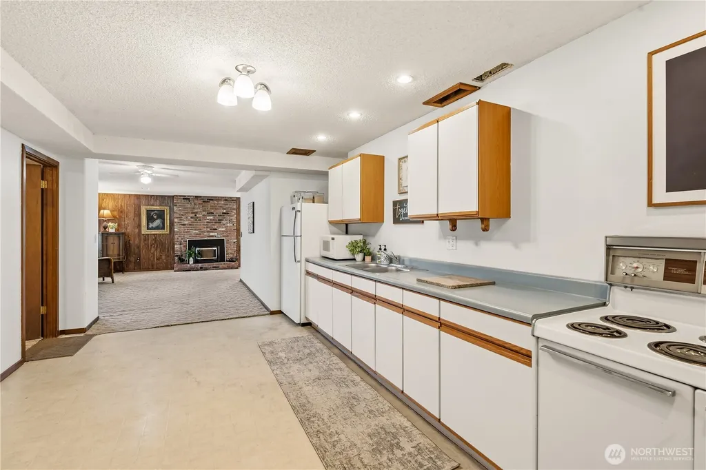 3275 Burch Mountain Road Wenatchee WA 98801