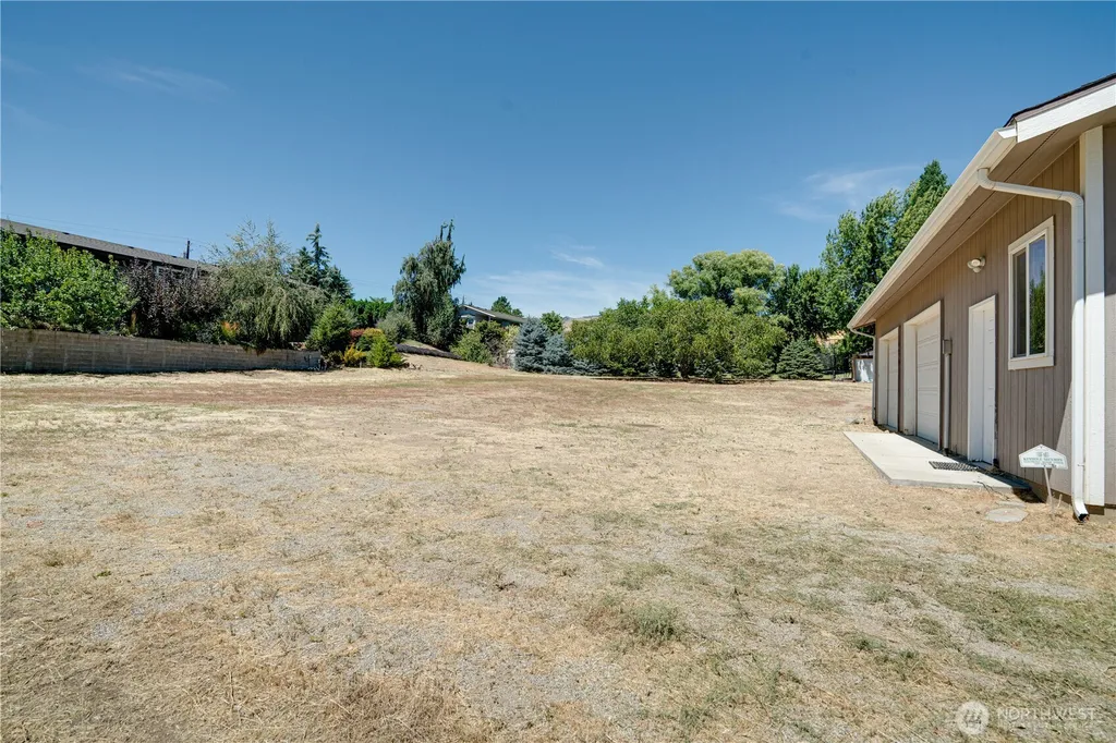 3275 Burch Mountain Road Wenatchee WA 98801