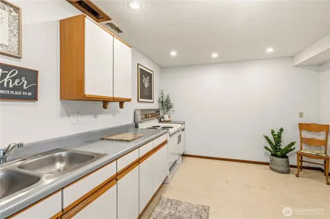 3275 Burch Mountain Road Wenatchee WA 98801