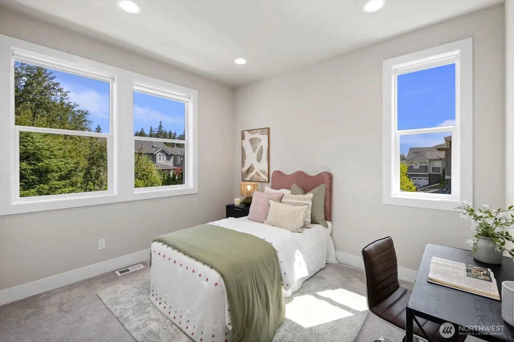 17269 NE 121st Place Redmond WA 98052