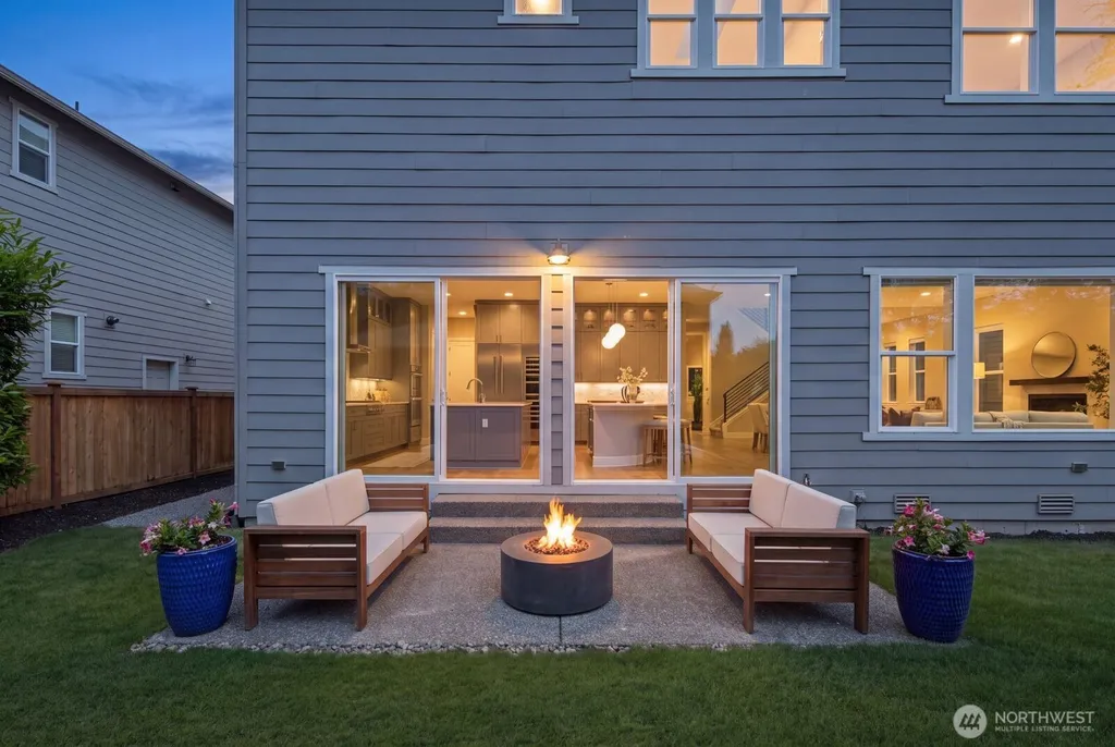 17269 NE 121st Place Redmond WA 98052