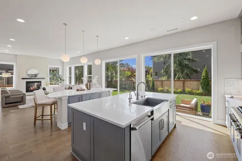 17269 NE 121st Place Redmond WA 98052