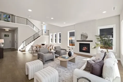 17269 NE 121st Place Redmond WA 98052