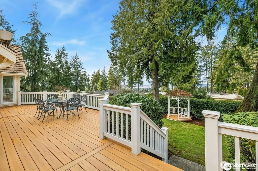 9416 NE 25th Street Bellevue WA 98004