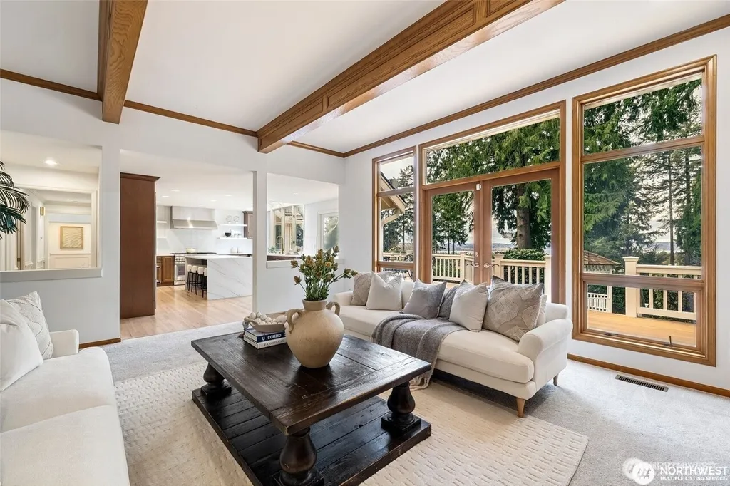9416 NE 25th Street Bellevue WA 98004