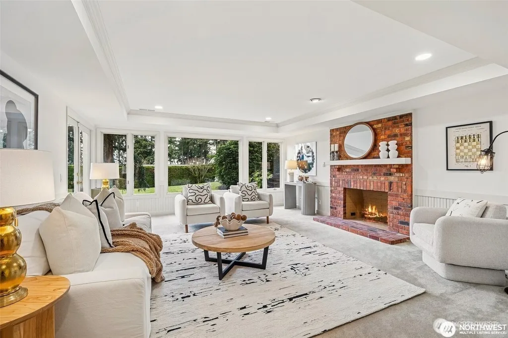 9416 NE 25th Street Bellevue WA 98004
