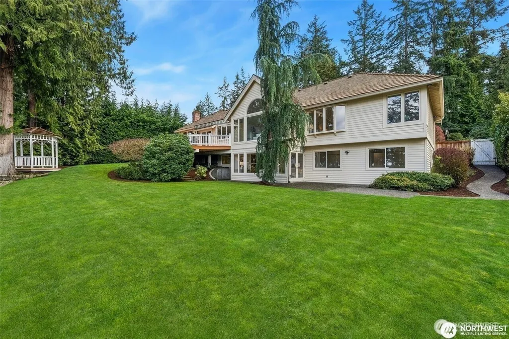 9416 NE 25th Street Bellevue WA 98004