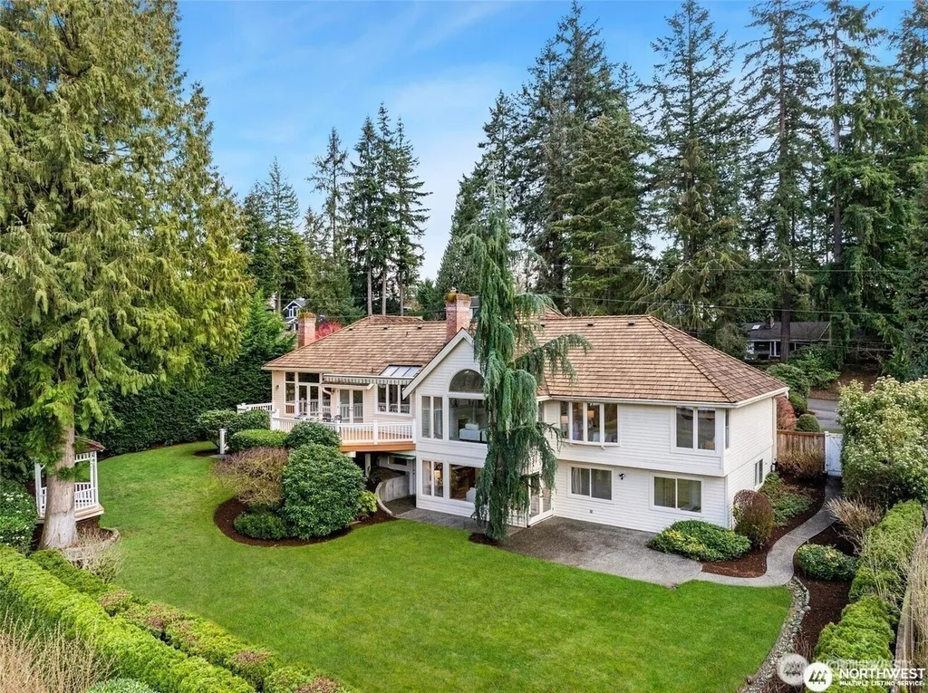 9416 NE 25th Street Bellevue WA 98004