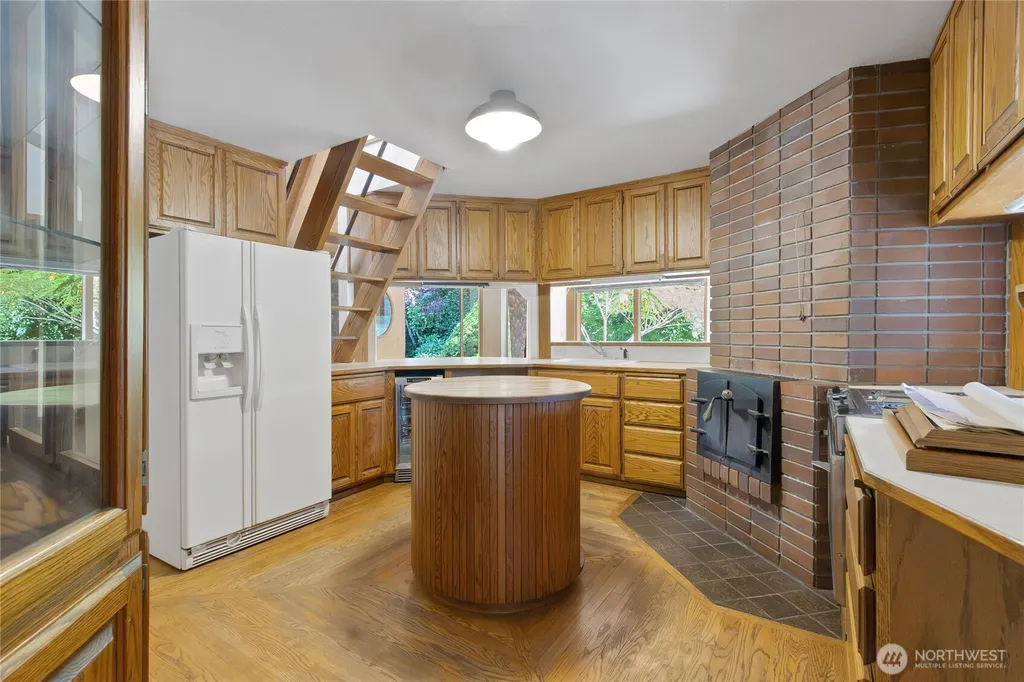 4320 Shore Drive NW Gig Harbor WA 98335