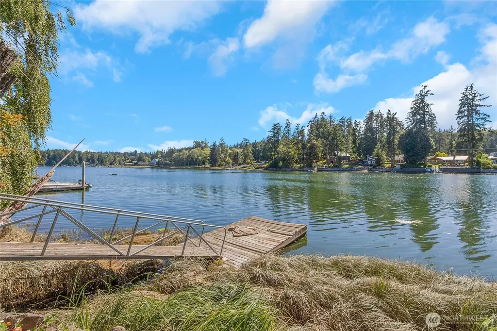 4320 Shore Drive NW Gig Harbor WA 98335
