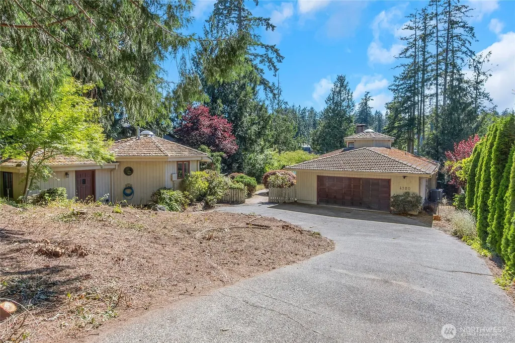 4320 Shore Drive NW Gig Harbor WA 98335