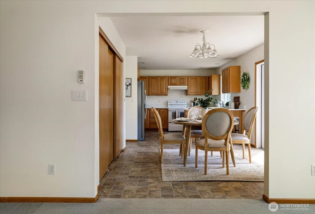685 SW 1st Avenue Oak Harbor WA 98277