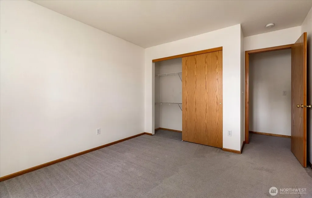 685 SW 1st Avenue Oak Harbor WA 98277