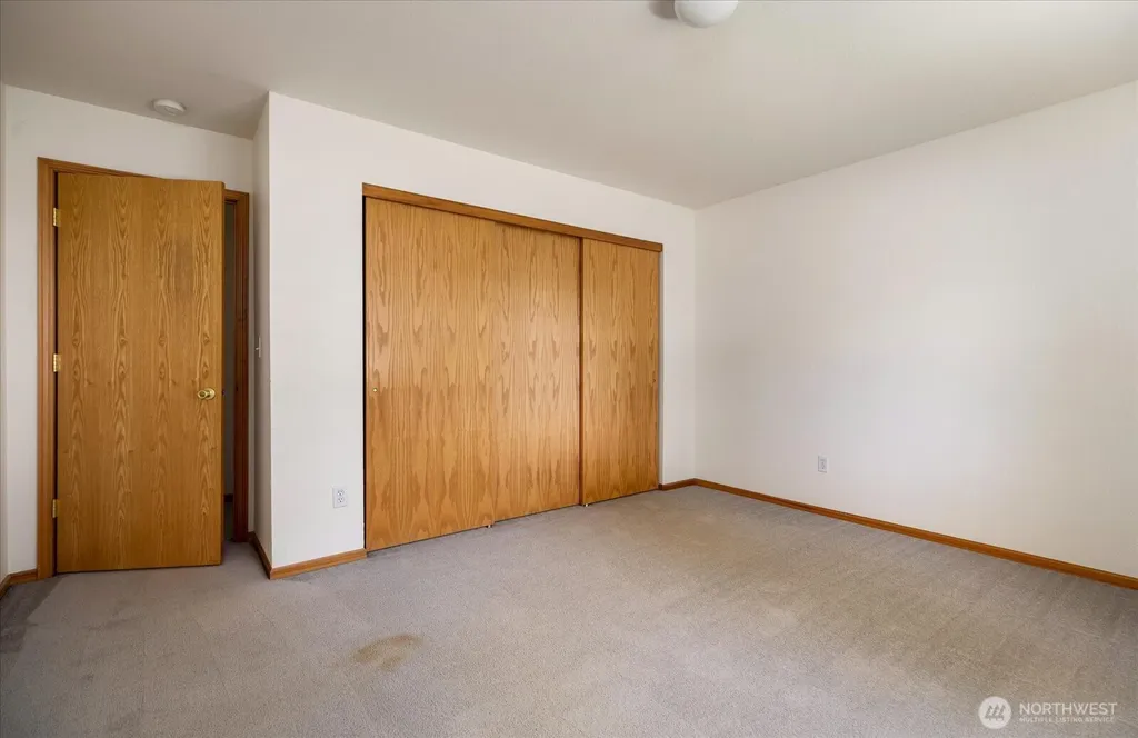 685 SW 1st Avenue Oak Harbor WA 98277