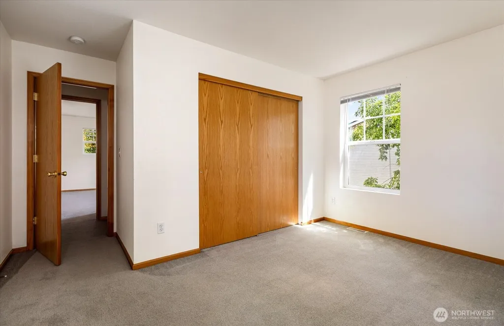 685 SW 1st Avenue Oak Harbor WA 98277