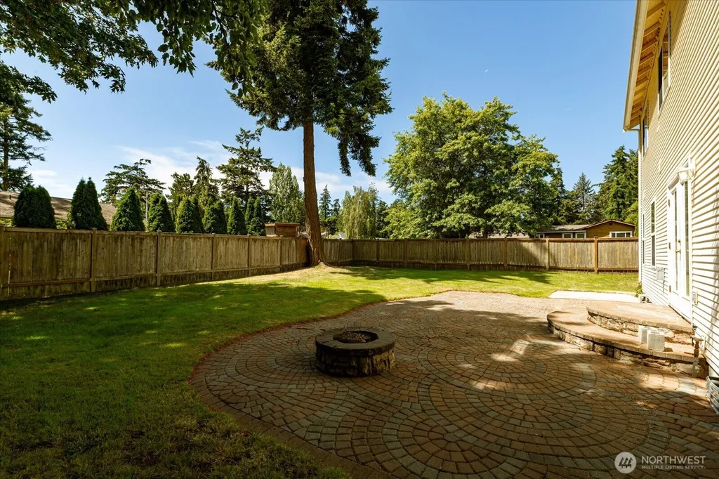 685 SW 1st Avenue Oak Harbor WA 98277