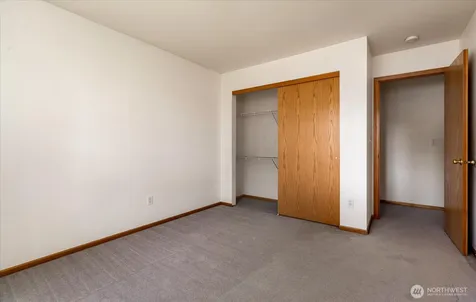 685 SW 1st Avenue Oak Harbor WA 98277