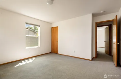 685 SW 1st Avenue Oak Harbor WA 98277