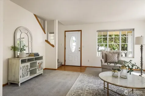 685 SW 1st Avenue Oak Harbor WA 98277