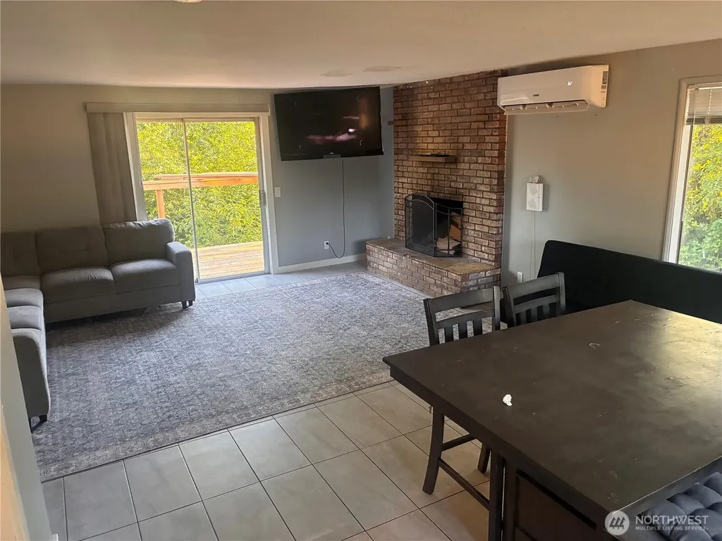 243 Limmer Road Winlock WA 98596