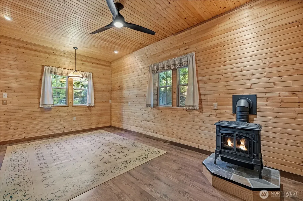 12385 166th Court NE Redmond WA 98052