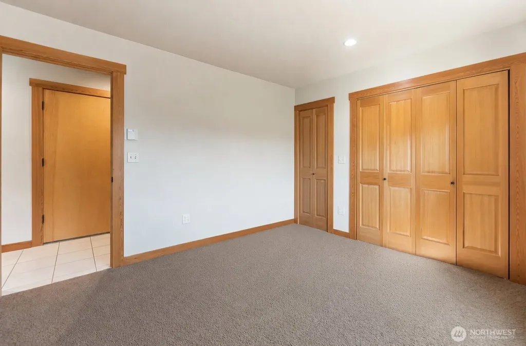 308 Washington Street Winthrop WA 98862