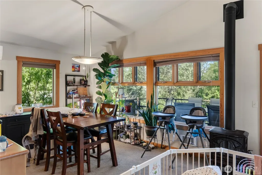 308 Washington Street Winthrop WA 98862