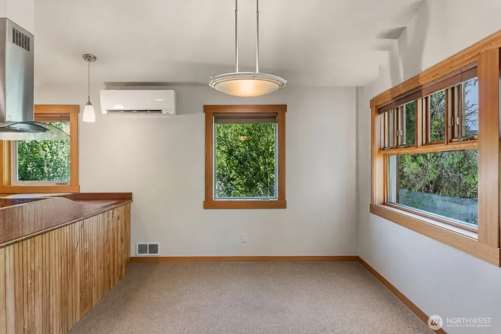 308 Washington Street Winthrop WA 98862