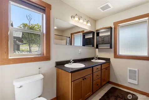 308 Washington Street Winthrop WA 98862