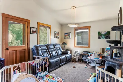 308 Washington Street Winthrop WA 98862