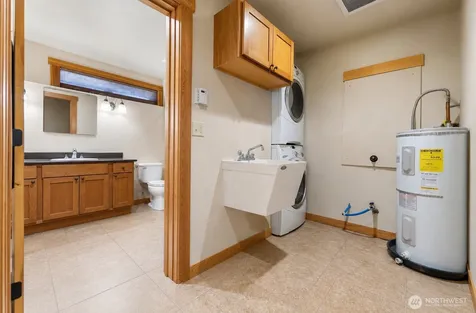308 Washington Street Winthrop WA 98862