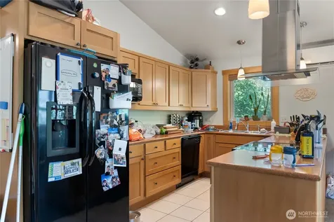 308 Washington Street Winthrop WA 98862