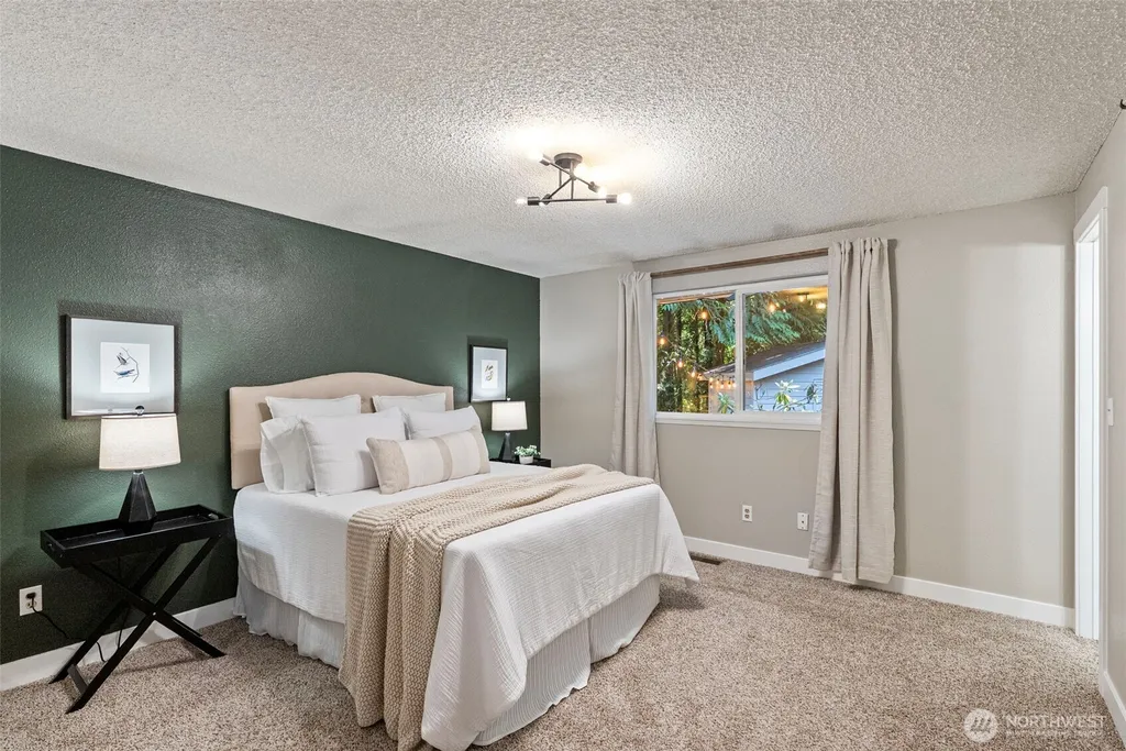 2356 Red Spruce Drive SE Port Orchard WA 98366