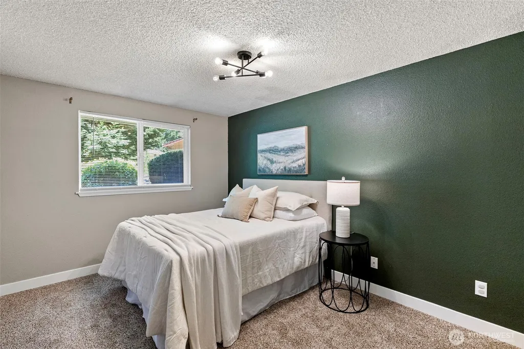2356 Red Spruce Drive SE Port Orchard WA 98366