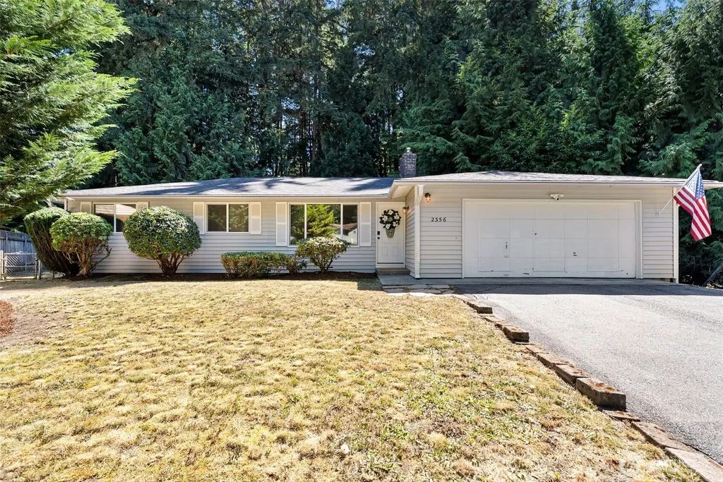 2356 Red Spruce Drive SE Port Orchard WA 98366