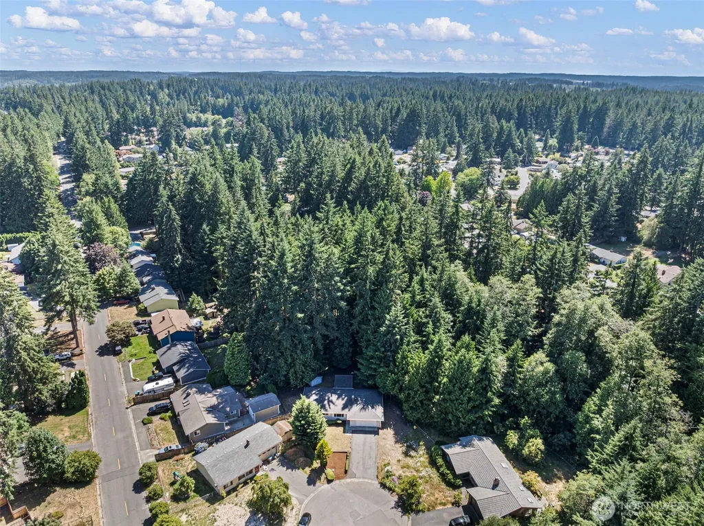 2356 Red Spruce Drive SE Port Orchard WA 98366