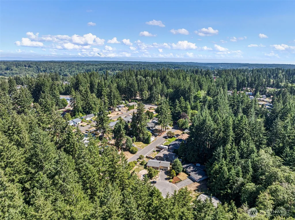 2356 Red Spruce Drive SE Port Orchard WA 98366