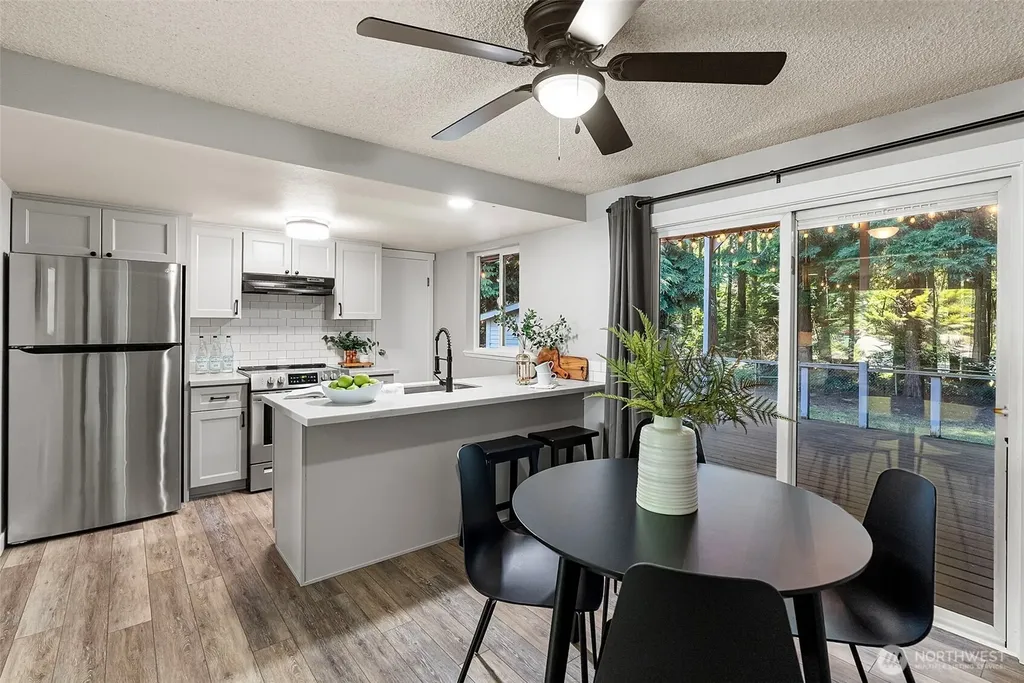 2356 Red Spruce Drive SE Port Orchard WA 98366