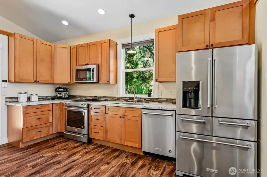 5631 99th Avenue NE Lake Stevens WA 98258