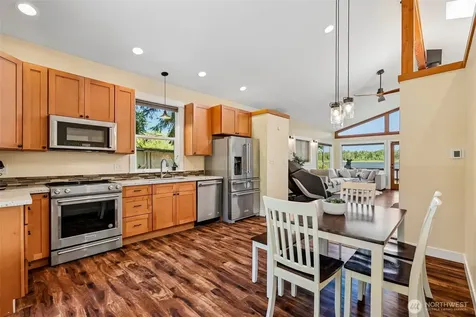 5631 99th Avenue NE Lake Stevens WA 98258
